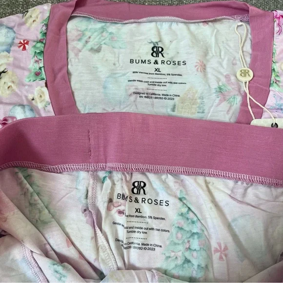 NWT Bums & Roses holiday set - Picture 5 of 6